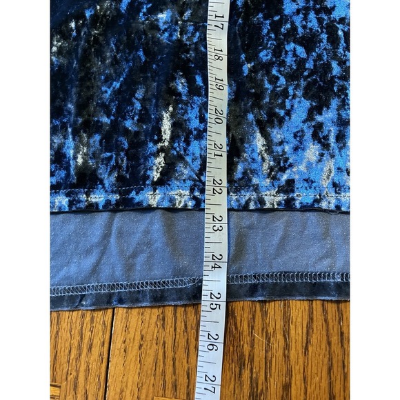Pol Crushed Velour Top T Shirt Short Sleeve Front Pocket Blue Womens Size S - Picture 9 of 9